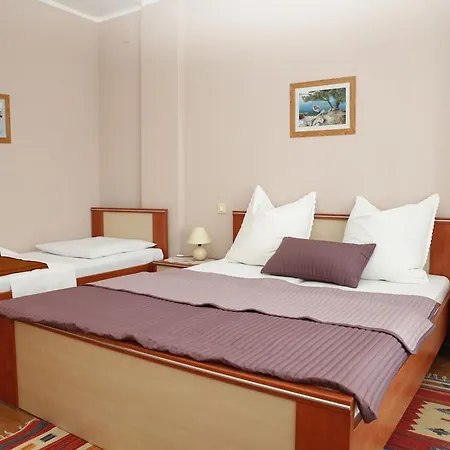 Dujic Apartment *
