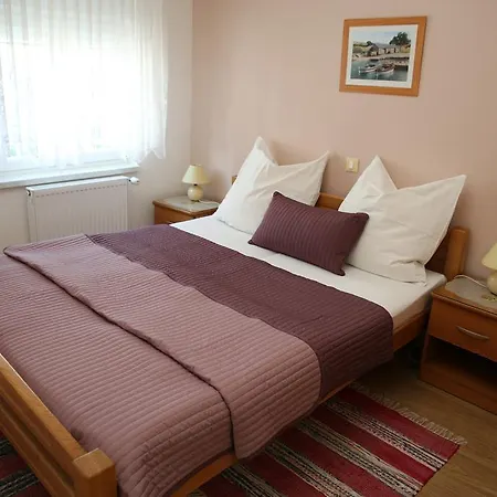 Dujic Apartment *